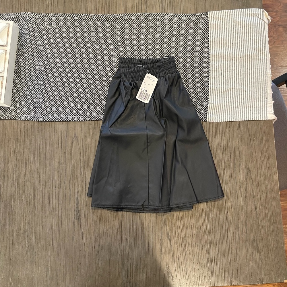 π₯$5 SALEπ₯ π Host Pick x2 π NWT Leather Skirt - Picture 3 of 5